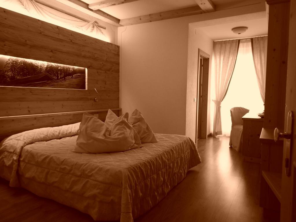 Alpotel Dolomiten Molveno Cameră foto